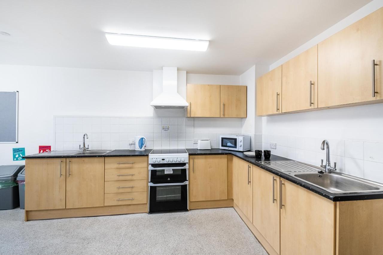 1 Night Free Comfortable Ensuite Rooms, Gillingham - Sk Hoo Екстер'єр фото